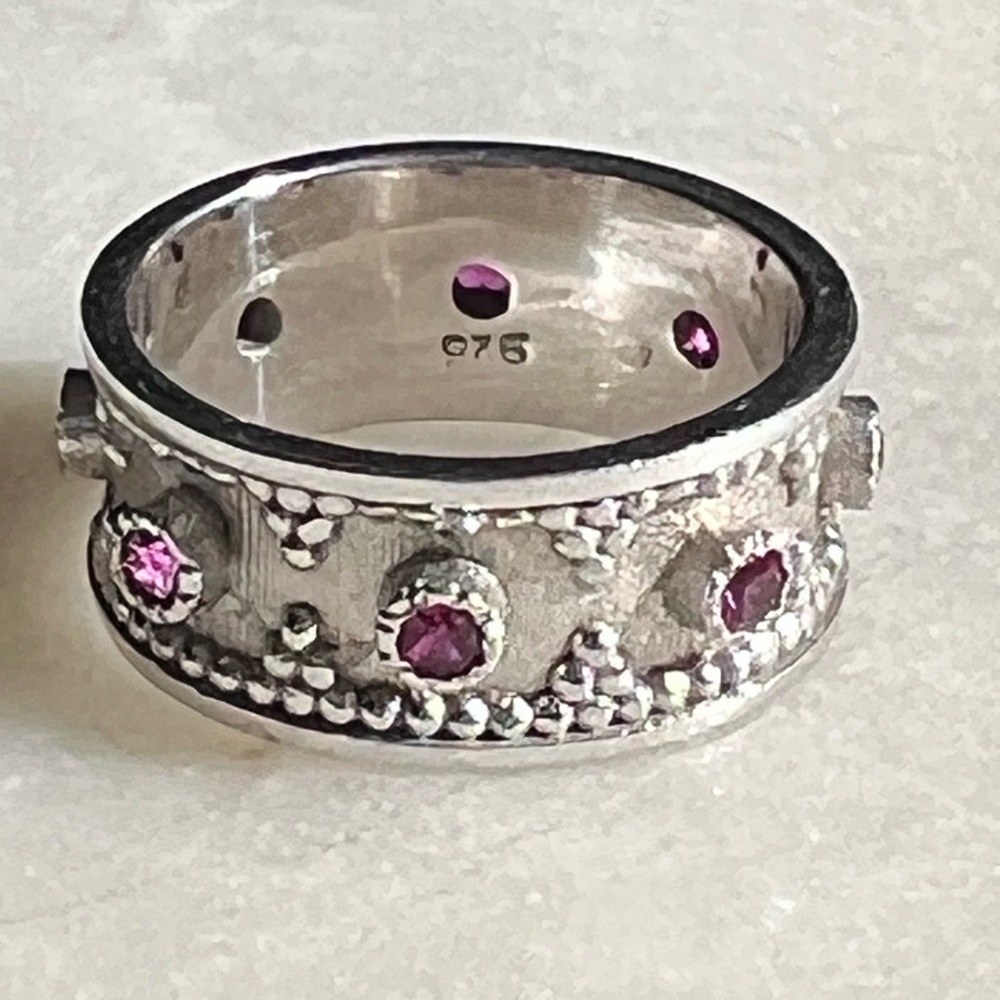 Round Cut Pink Sapphire & Sterling Silver Ring